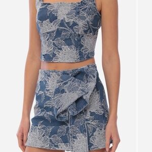 Avec Les Filles Blue and White Floral Mini Skirt Set